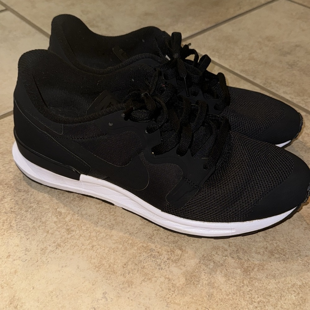 Nike Air Berwuda - Picture 3 of 8